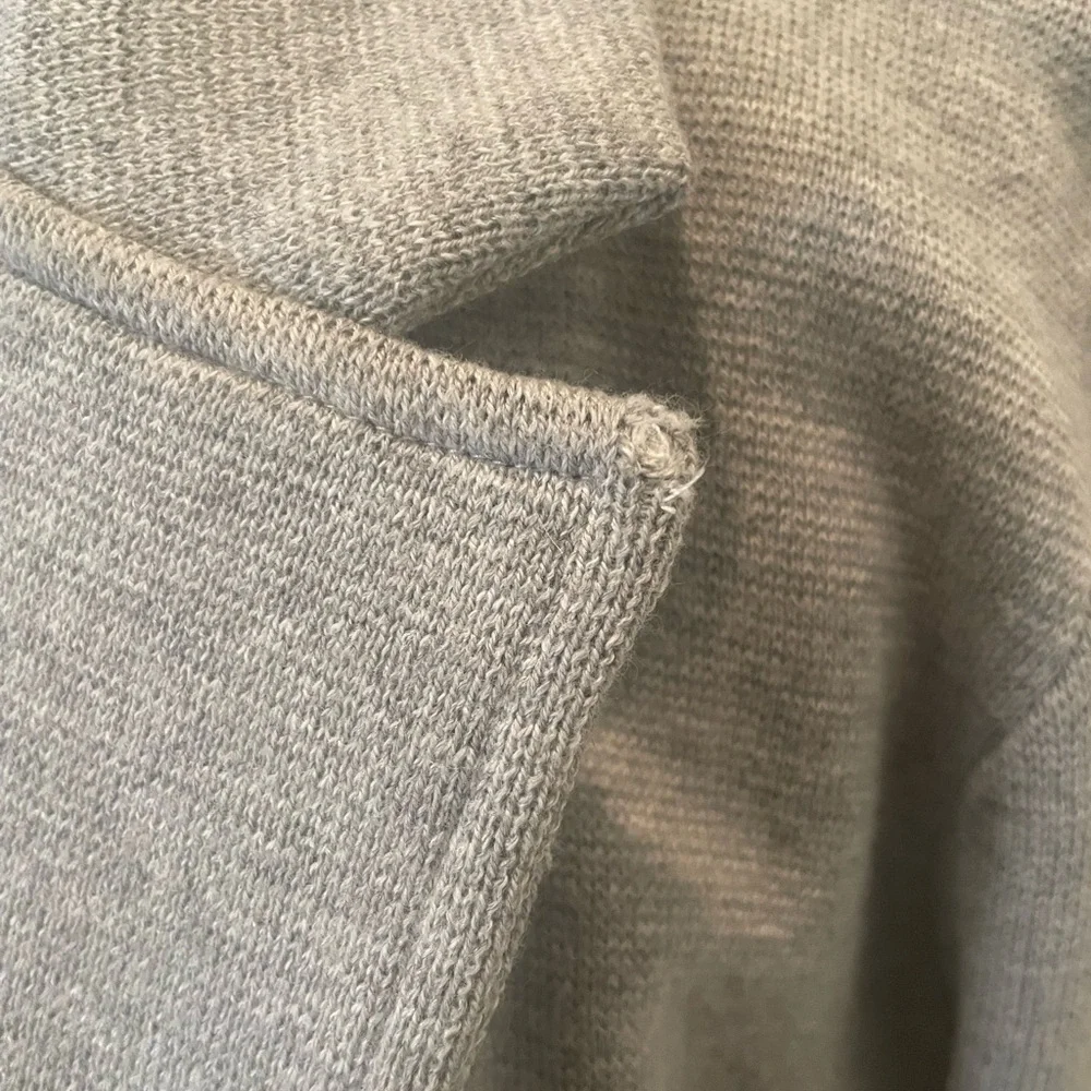 J. Crew Grey Open Front Cardigan, Size Small,
Oversized Fit. Wool Blend. - Picture 6 of 8